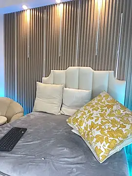AdrianStark_'s Live XXX Chat