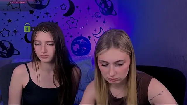 Онлайн чат XXX nekky_mouse