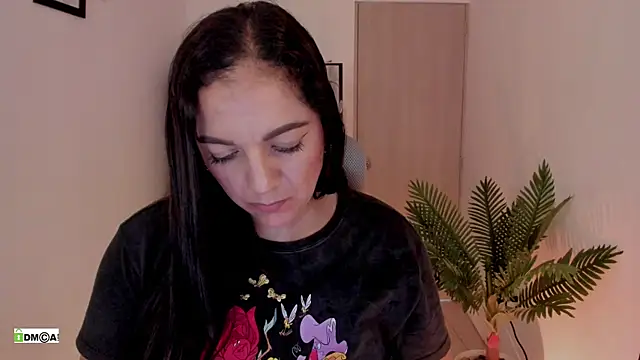 urcute_kitten – Naživo XXX chat