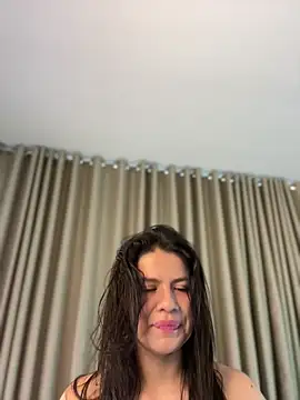 צ'אט XXX בשידור חי של Zandrina