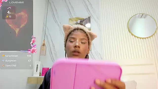 Afro_Luna's Live XXX Chat