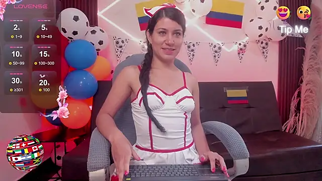 XXX chat uživo modela TaniaEyes