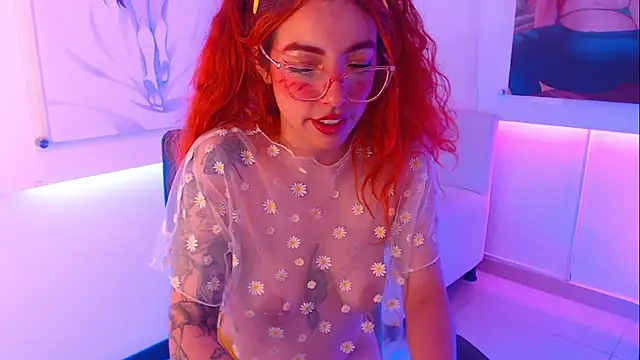 mere_in_redd élő XXX-chatje