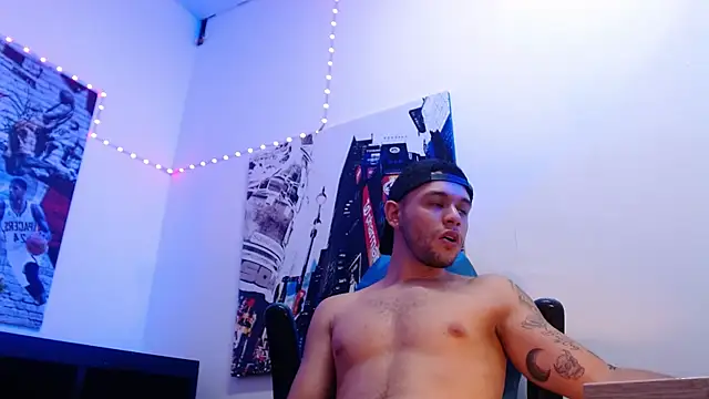 Онлайн чат XXX Brian_Adler