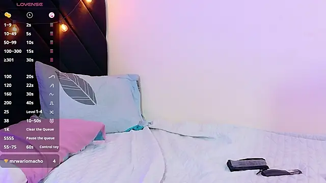 Chatroom XXX en direct de hornybarelylegalgirl