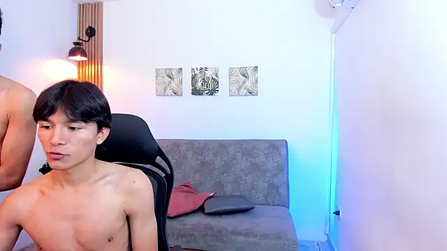 צ'אט XXX בשידור חי של Bad_BoysW