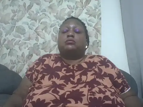 Chat +18 de fat_ebonyqueen ao vivo