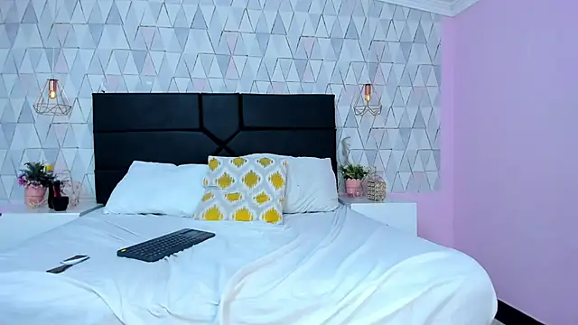 Chat XXX en directo de MahlaKhalifa