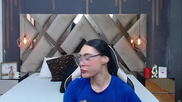 MartinaaFit's Live XXX Chat