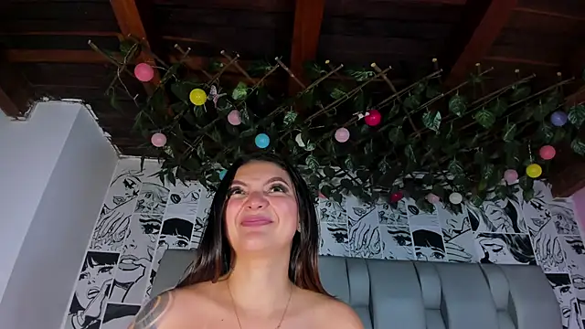 LucyRosse XXX чат на живо