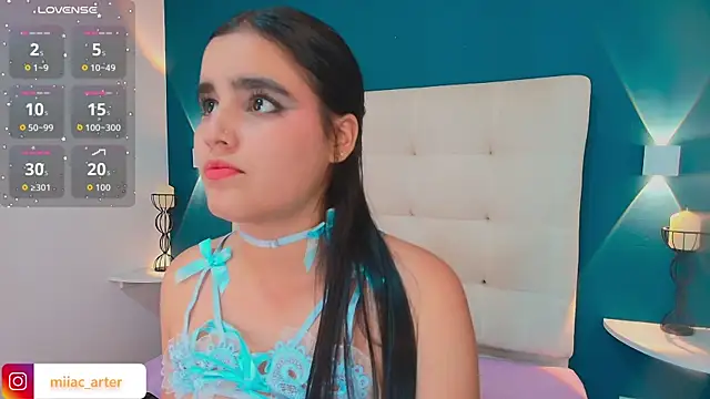 MiaaCarter_ Chat XXX in diretta