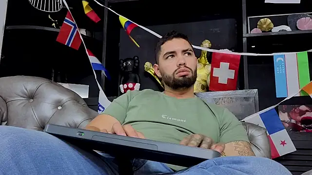 matteosantos Live XXX-Chat