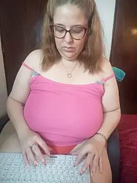 دردشة Kataleyamilf69_ الجنسية المباشرة