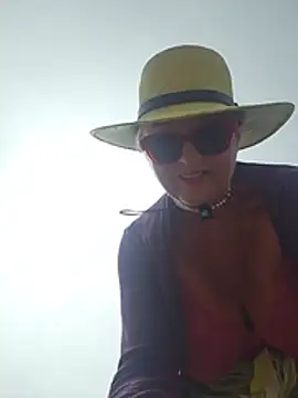 Chat +18 de Hot-Muci ao vivo