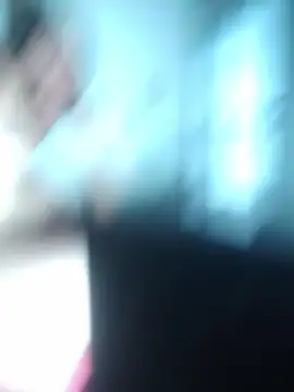 Yasahel33: διαδικτυακό σόου στην κάμερα