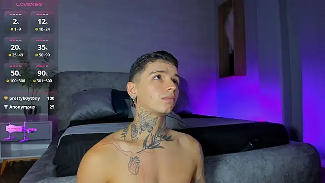 Ian_Castillo_'s Live XXX Chat