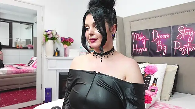 LexyRene: онлайн-секс-чат