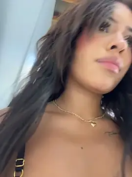 MystiqueXXX – Live XXX-chat