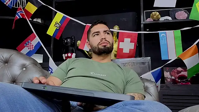 matteosantos Chat XXX in diretta