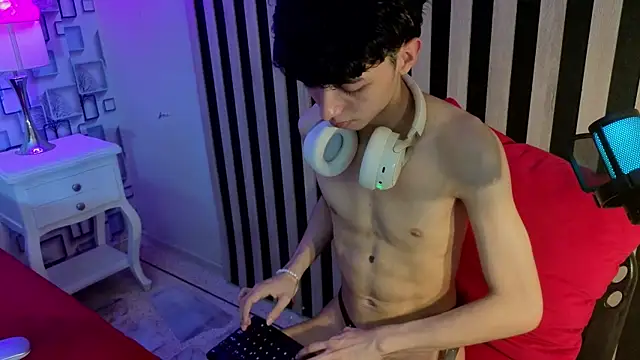 Twink_Sebas7 Live XXX Chat