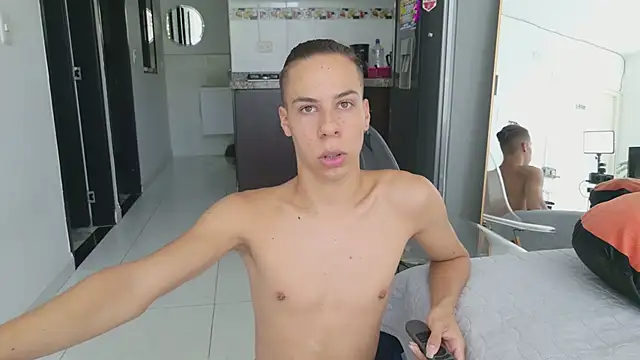 XXX chat uživo modela grey___27
