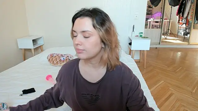 XXX chat uživo modela BrightDani