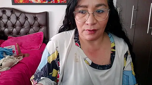 Grace_mature_milfのライブXXXチャット
