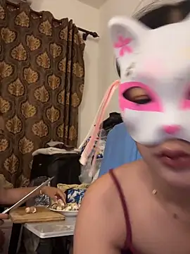 Ponthip XXX чат на живо