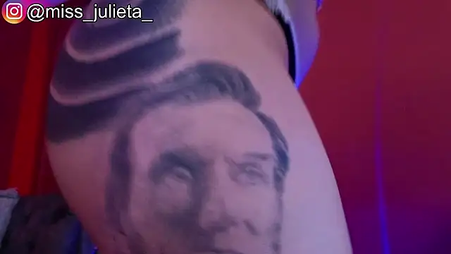 צ'אט XXX בשידור חי של Julieta_Russell