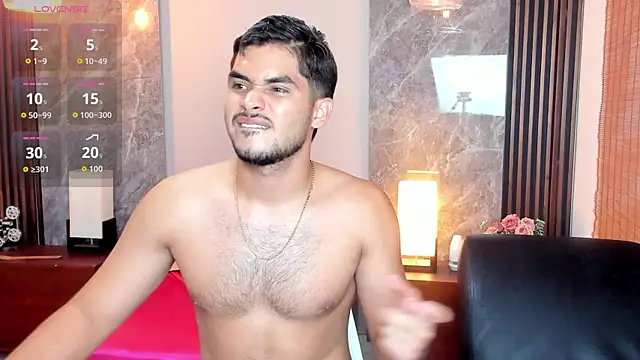 luciano_vitale's Live XXX Chat