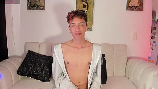 mhatias_ Chat XXX in diretta