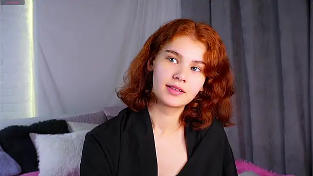 Chatroom XXX en direct de YettaCalabria