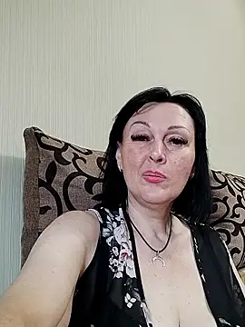 HelgaDennis – Kamerová šou