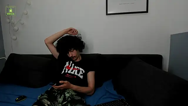 Pokazy przed kamerką – Dilan_Wolfe