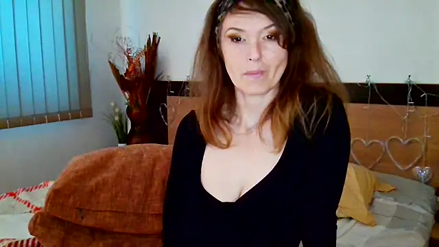 دردشة LoveElenika الجنسية المباشرة