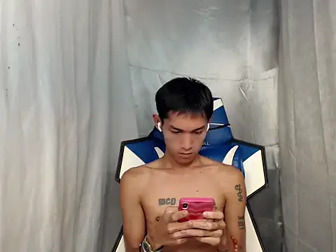 riks_tyler 라이브 XXX 채팅