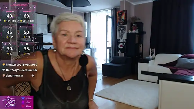 Chatroom XXX en direct de roxana_brooks