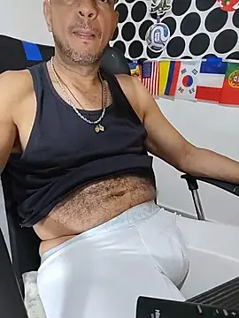 Chat XXX en directo de latinmartin73