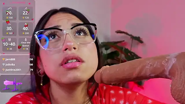 MadyJackson Live XXX-chat