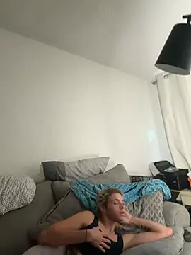 Živý XXX chat boysfirsttime
