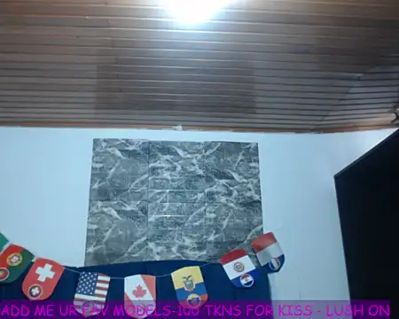 Živý XXX chat ISAMOONX