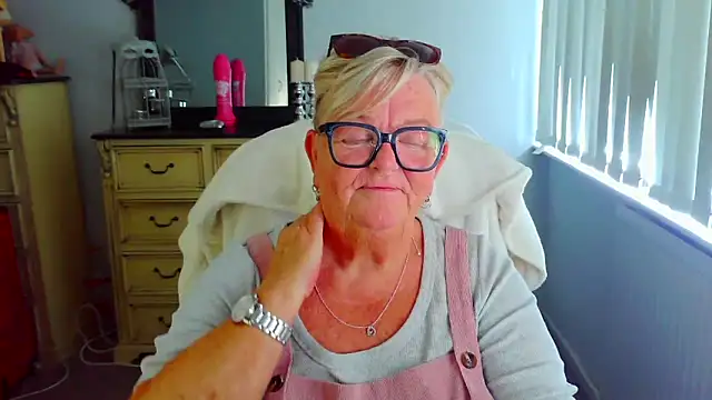 Chat XXX en directo de BridgetBlueEyes