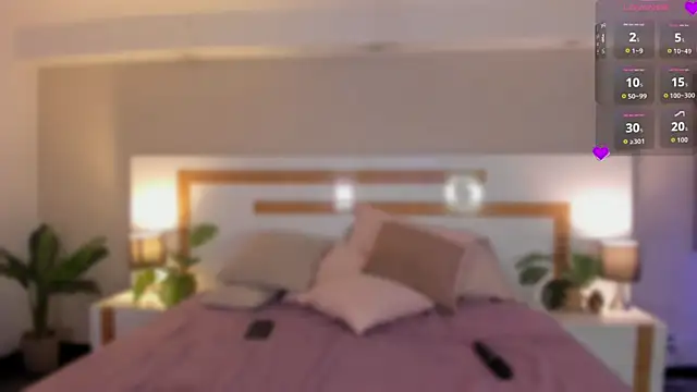 Violeta_dh élő XXX-chatje