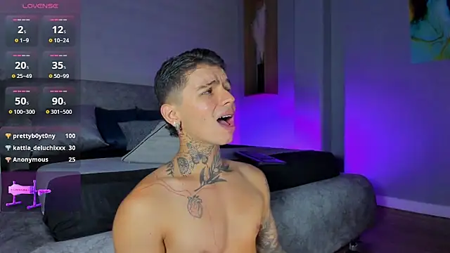 Ian_Castillo_'s Live XXX Chat