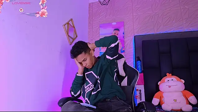 XXX chat uživo modela dilan_alfonzo