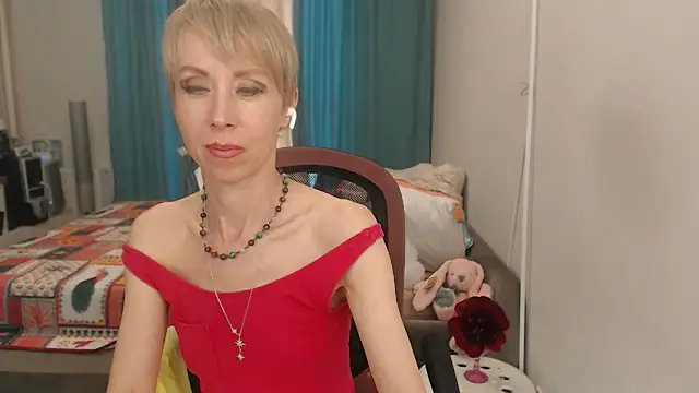 LuxuryNika's Live XXX Chat