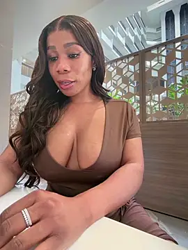 Chatroom XXX en direct de Belle___
