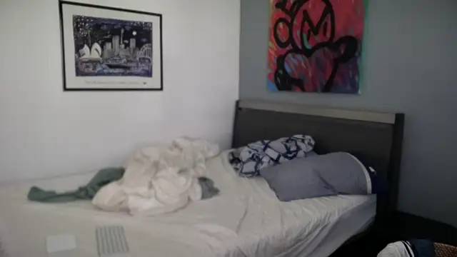 FckbbOy Show in webcam