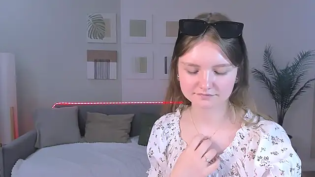 Онлайн чат XXX LookEva
