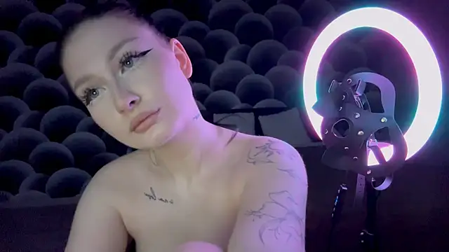 Chatroom XXX en direct de miamicute